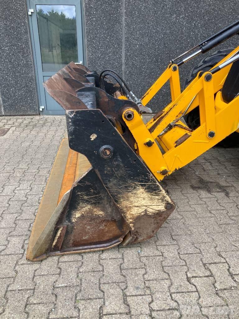 JCB 4 CX Retroescavadeiras
