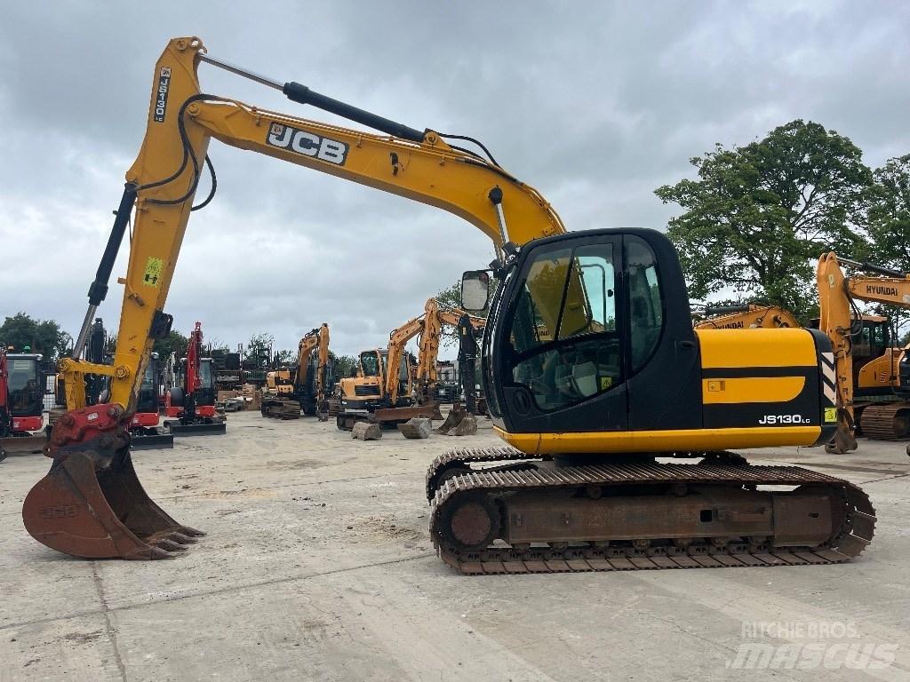 JCB JS 130 Escavadeiras de esteiras