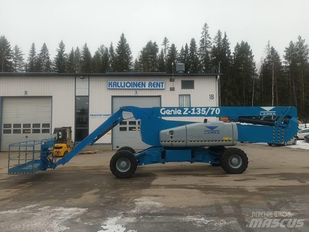 Genie Z 135/70 RT Elevadores braços articulados