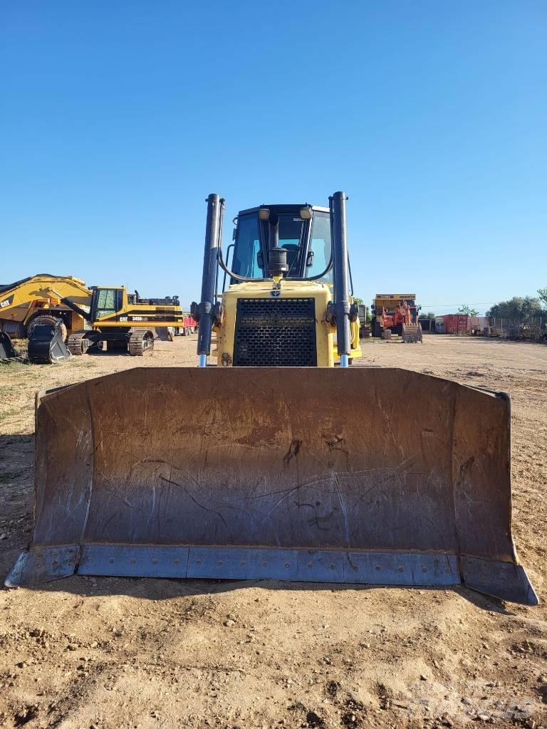 New Holland D 180 Dozers - Tratores rastos
