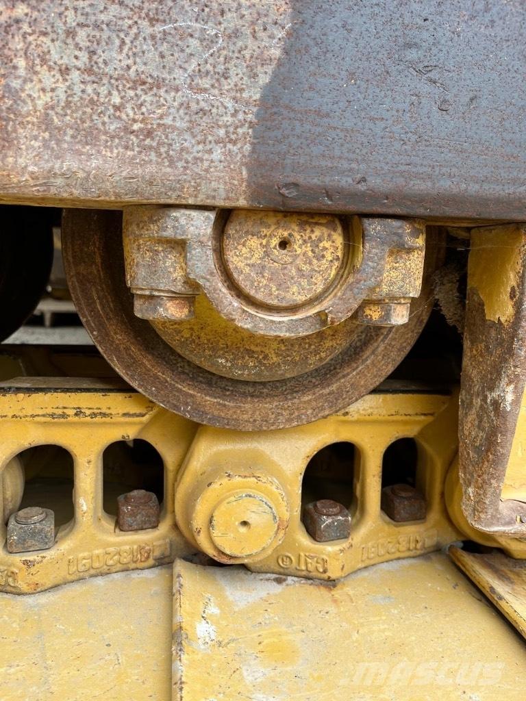 CAT D 6 T LGP Dozers - Tratores rastos