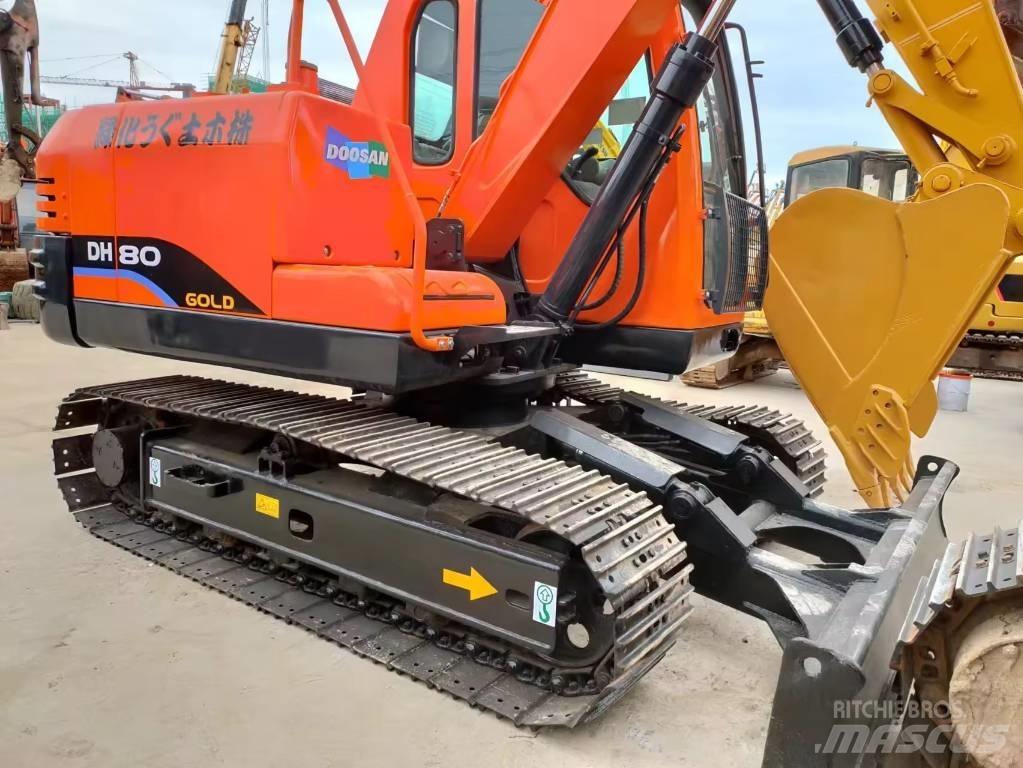 Doosan DH 80 Escavadoras Midi 7t - 12t