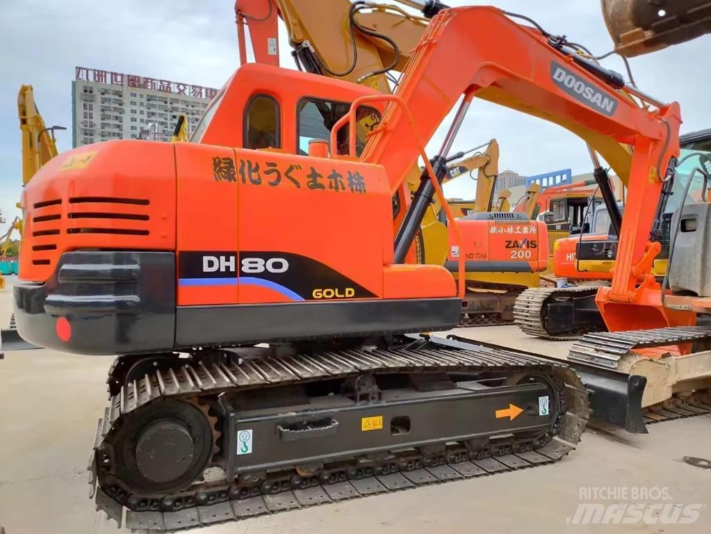 Doosan DH 80 Escavadoras Midi 7t - 12t