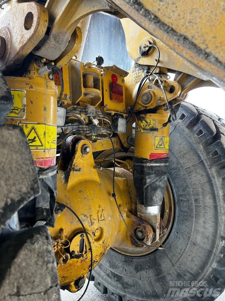 CAT 775 G Camiőes basculantes rígidos