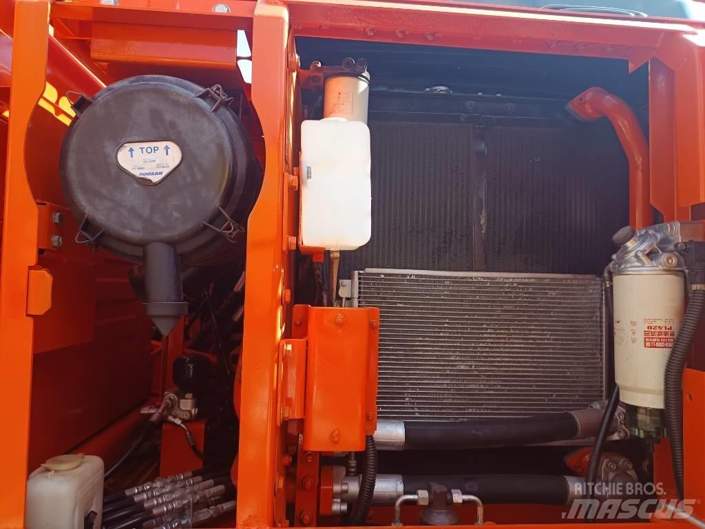 Doosan DX150 LC Escavadeiras de esteiras