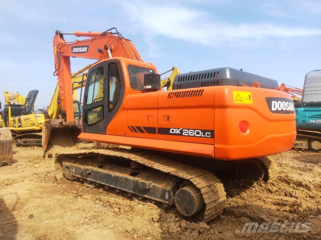 Doosan DX260LC Escavadeiras de esteiras