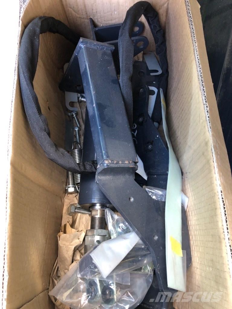 Iseki SXG Corta-Relvas Riders