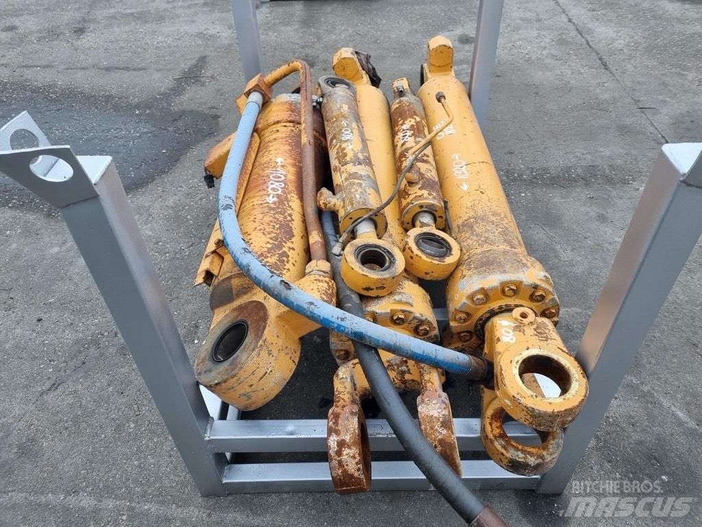 CASE 921 c siłowniki Hidráulica