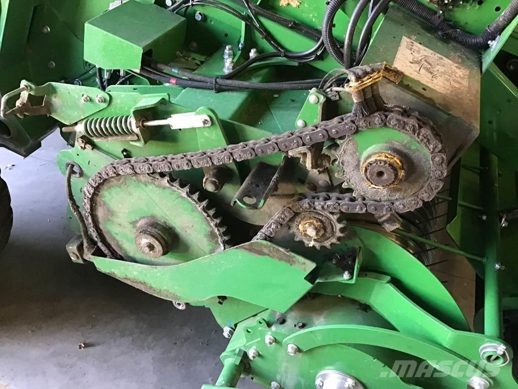 John Deere V461M Enfardadeira de rolos