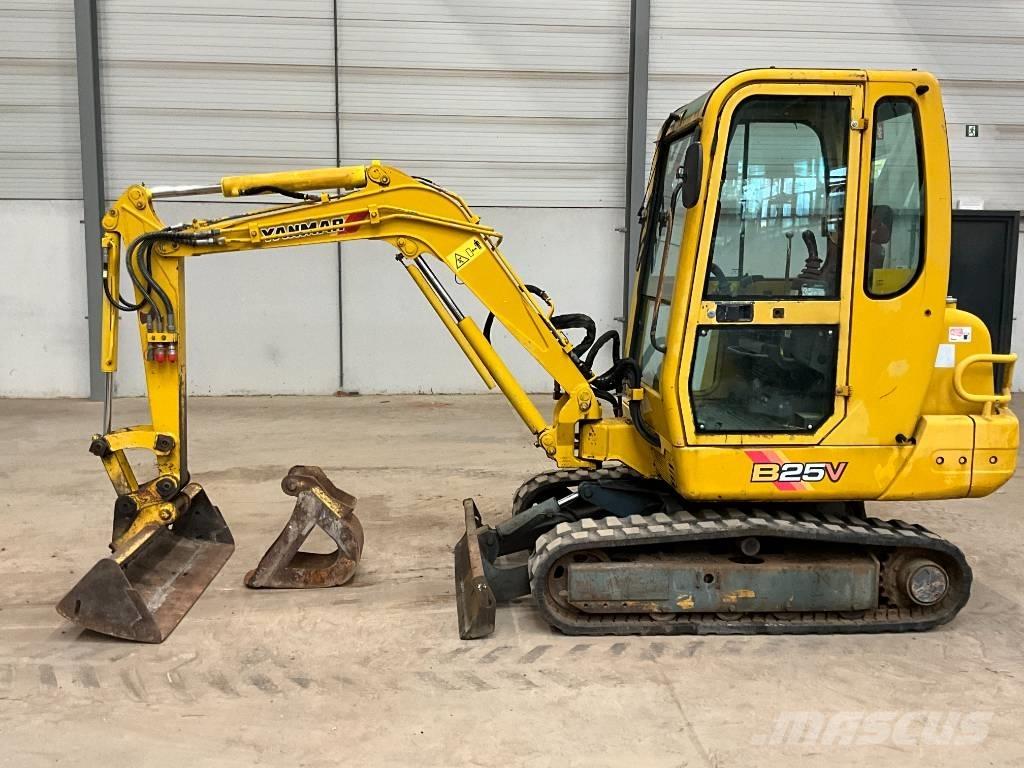 Yanmar B 25 V Miniescavadeiras