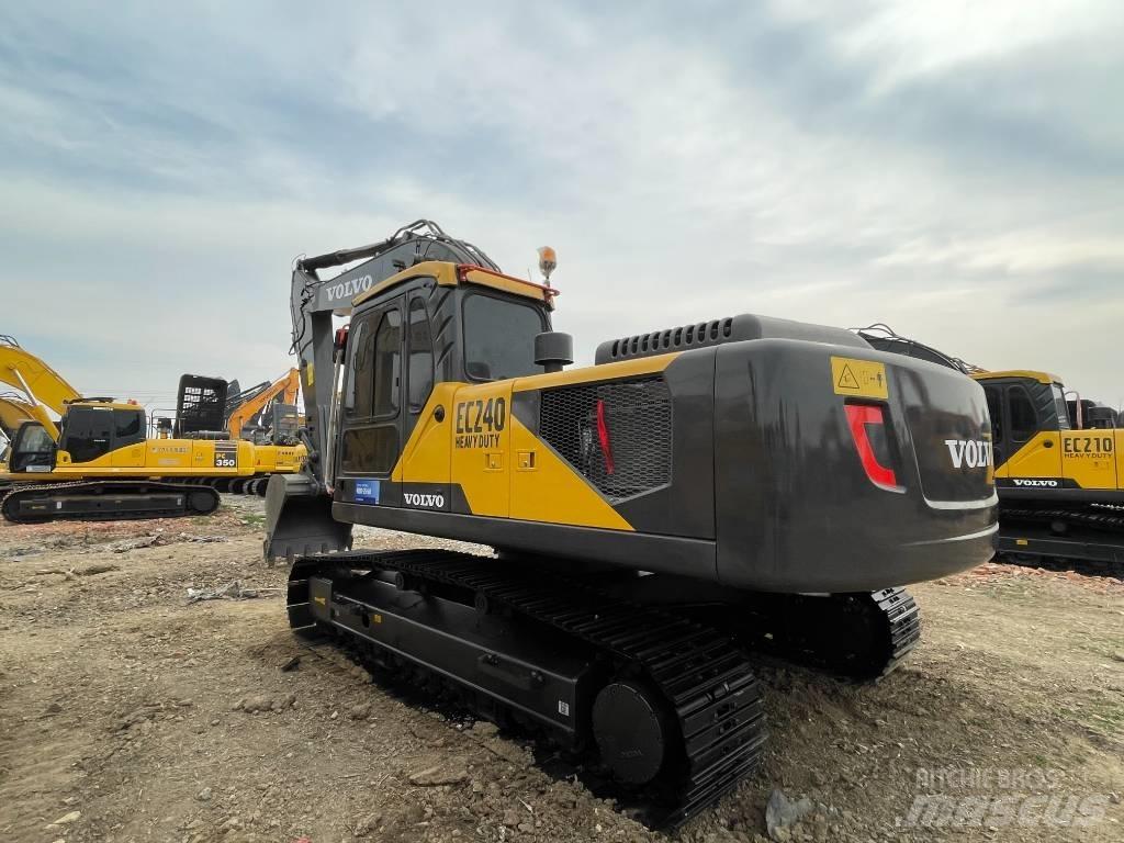 Volvo EC240D Escavadeiras de esteiras