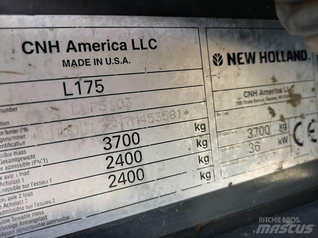 New Holland L 175 Minicarregadeiras