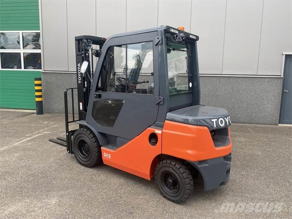 Toyota 52-8FDF25 Empilhadores Diesel