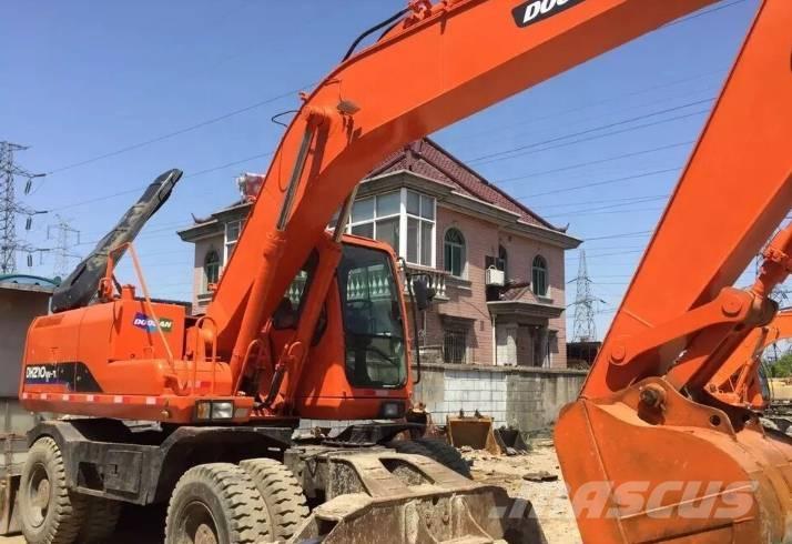 Doosan DH210W Escavadoras de rodas
