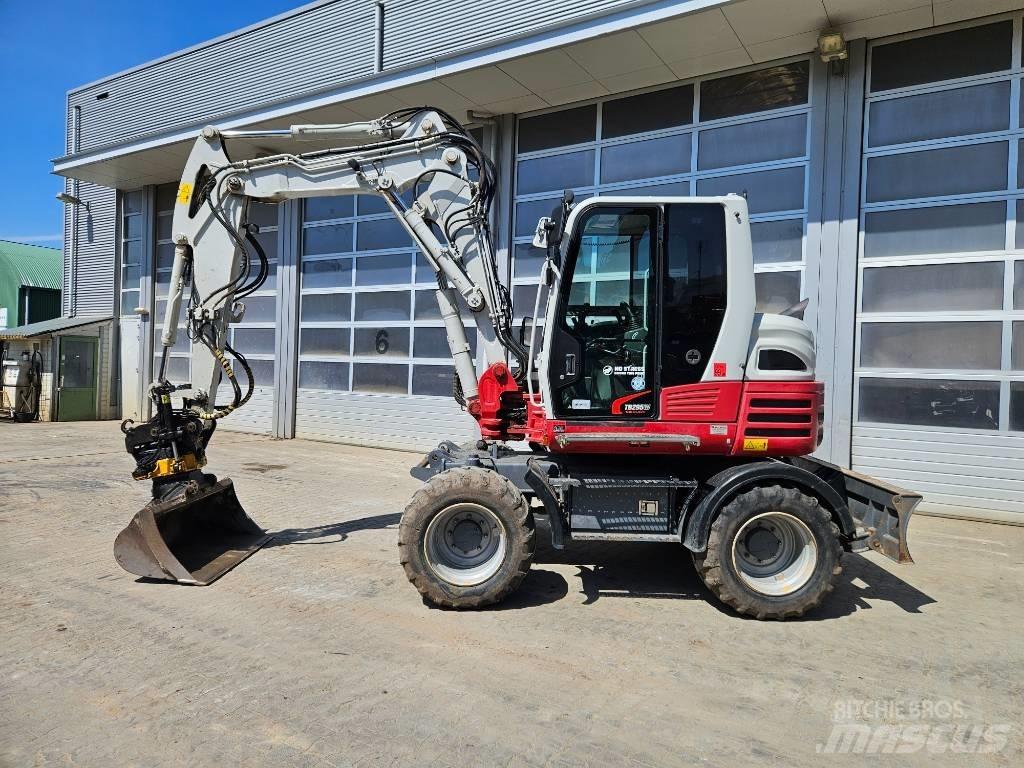 Takeuchi TB295W Escavadoras de rodas