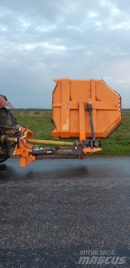 Optimal M2000 Espaços verdes - Outros
