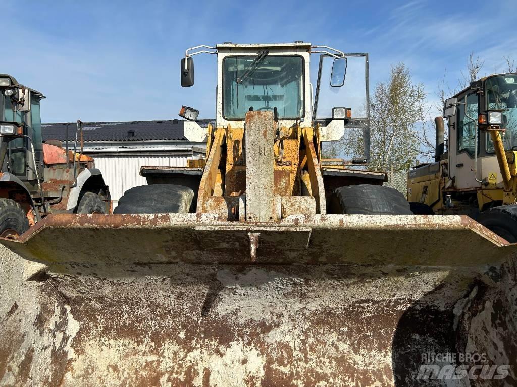 Liebherr L 551 Carregadeiras de rodas