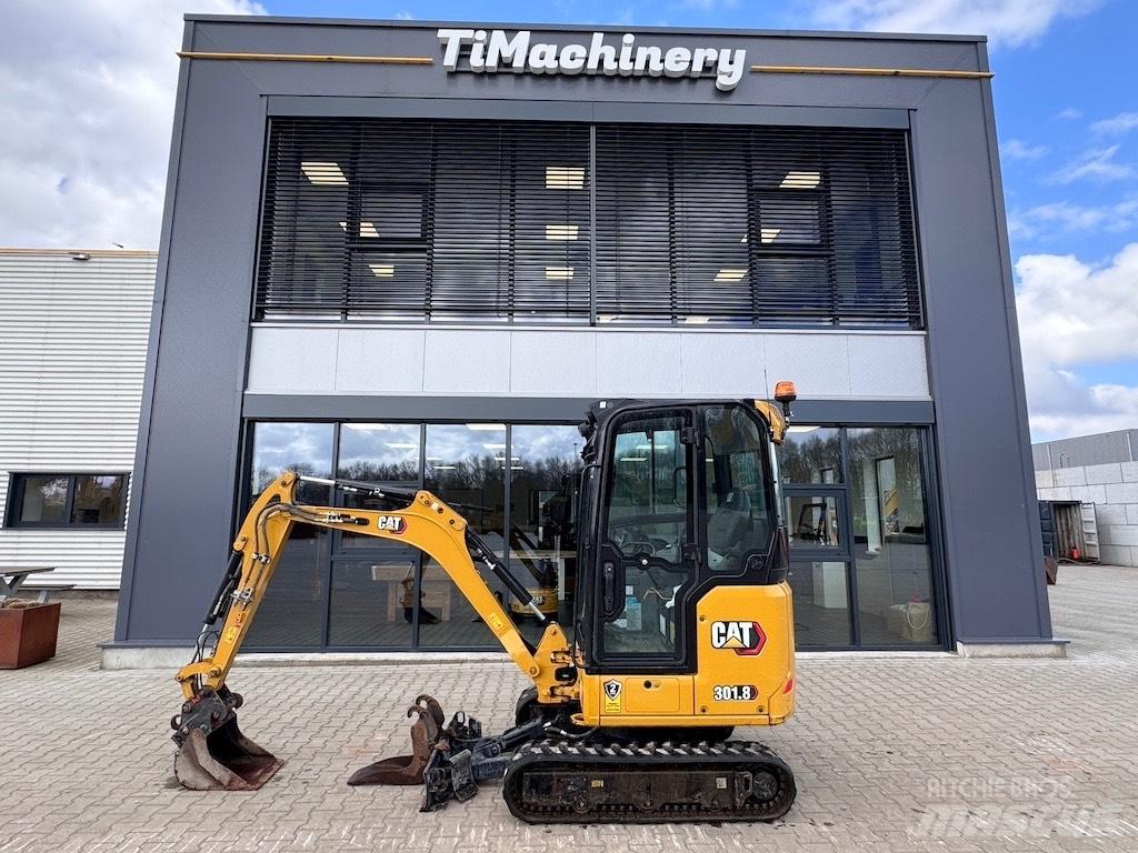 CAT 301.8 Miniescavadeiras