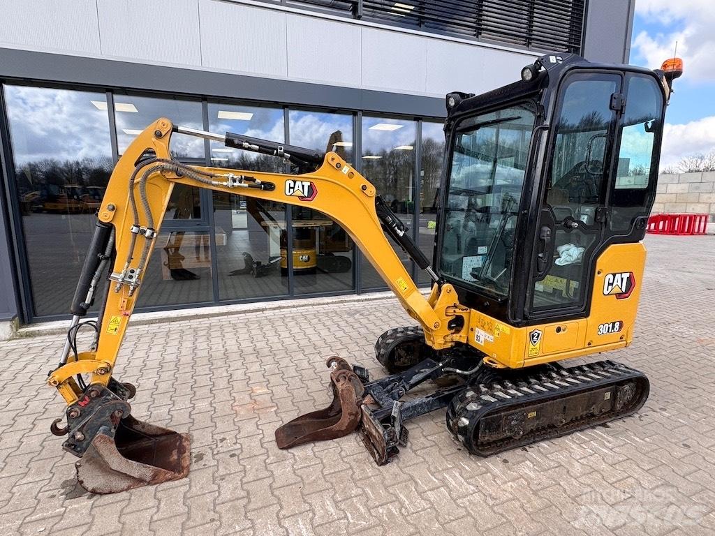 CAT 301.8 Miniescavadeiras