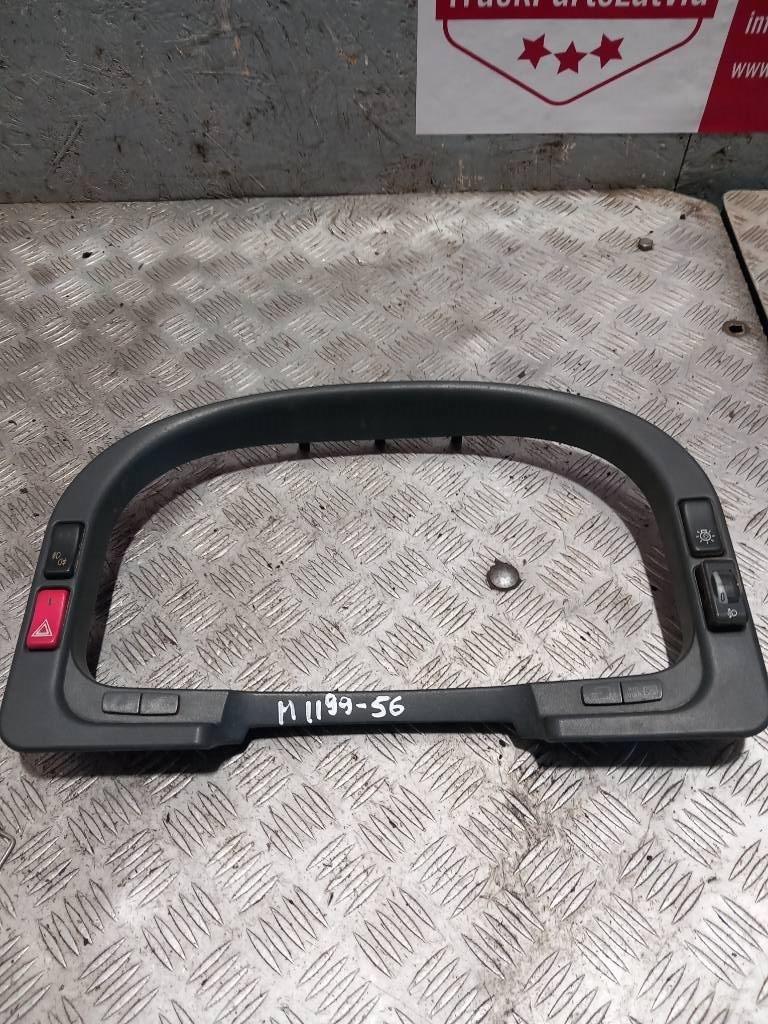 MAN TGM  81617016333 Cabines e interior
