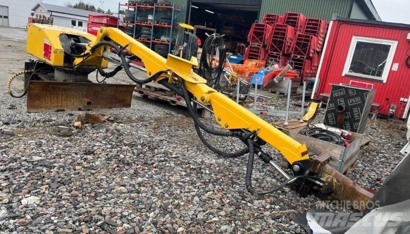 Brokk 330 Escavadeiras de esteiras