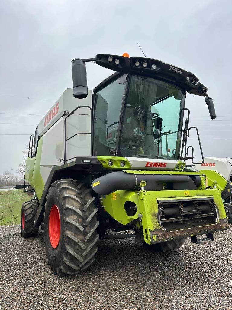 CLAAS Trion 530 Ceifeiras debulhadoras