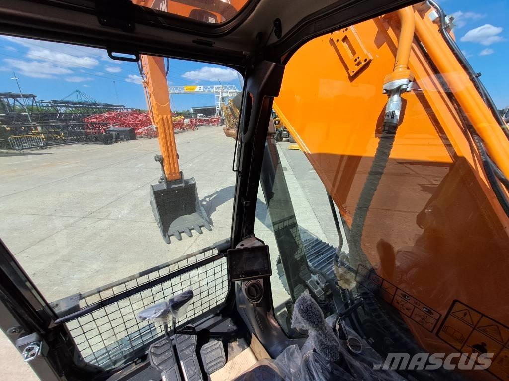 Develon DX225LC-7M Escavadeiras de esteiras