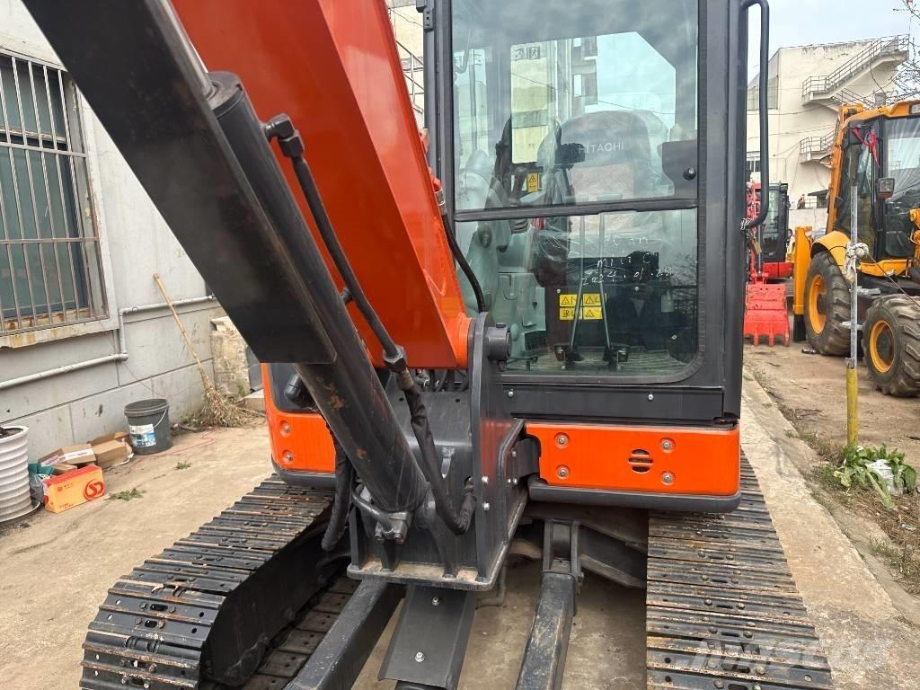 Hitachi ZX68USR-5A Miniescavadeiras