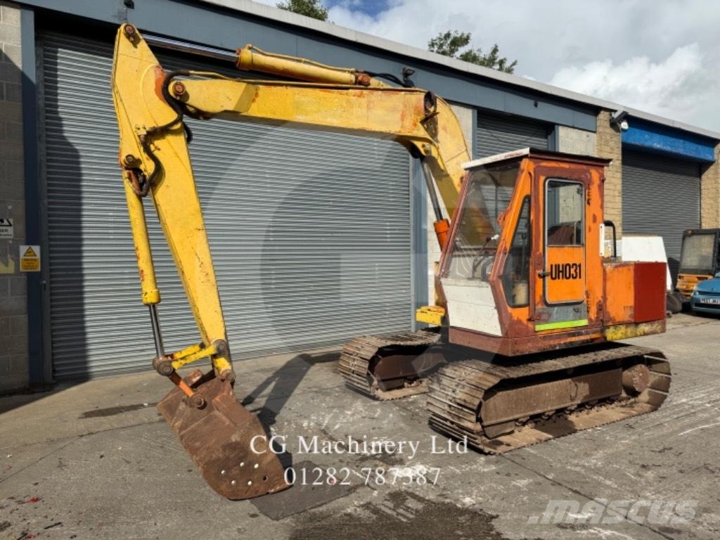 Hitachi UH031 Escavadeiras de esteiras