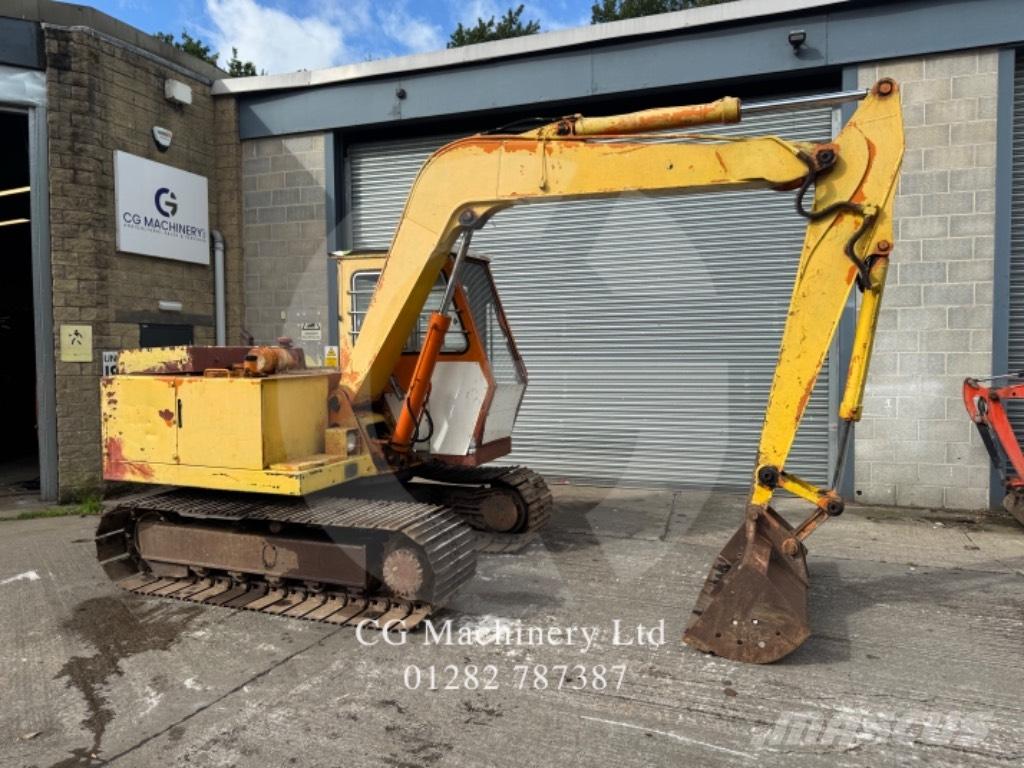Hitachi UH031 Escavadeiras de esteiras
