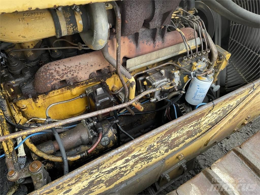 CAT D6D Dozers - Tratores rastos