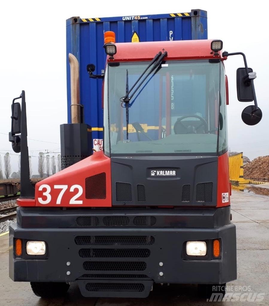 Kalmar T2 Tractores terminais