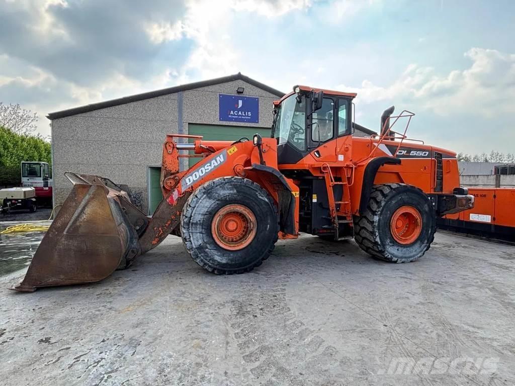 Doosan DL550 Carregadeiras de rodas