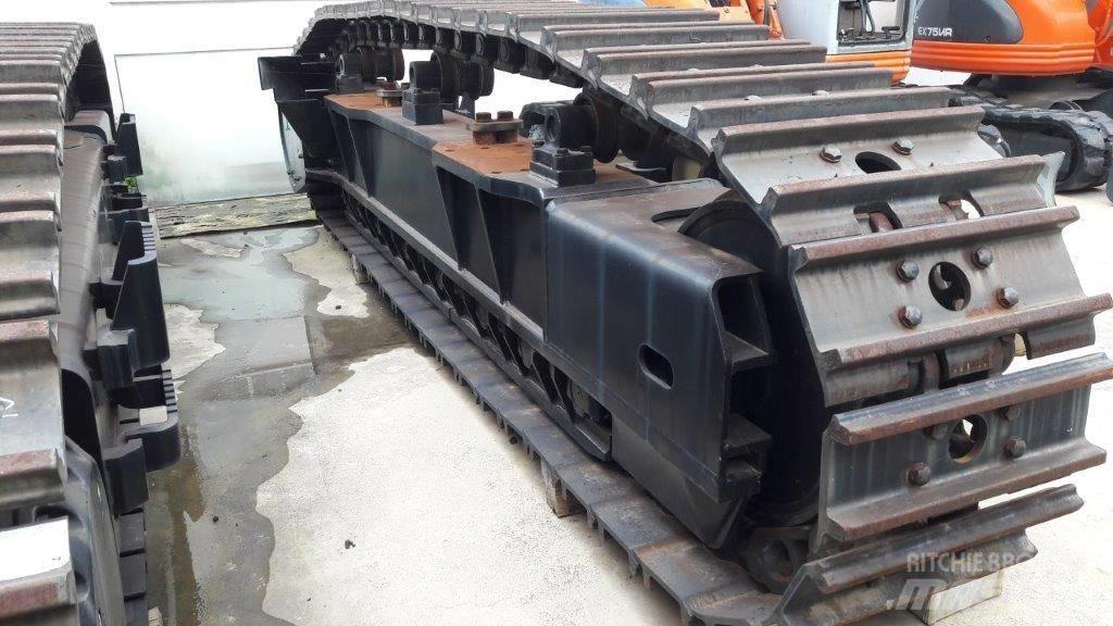 Hitachi ZX500LC-3 Chassis e suspensões