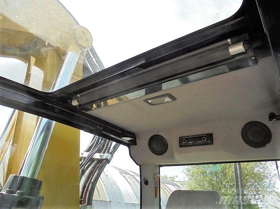 CAT M 320 F Escavadoras de rodas