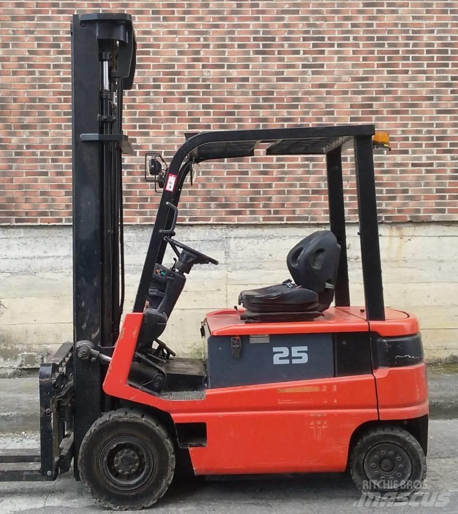 Toyota FBMF25 Empilhadores eléctricos