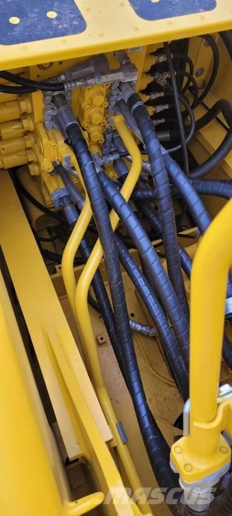 Komatsu 210LC-8 Escavadeiras de esteiras