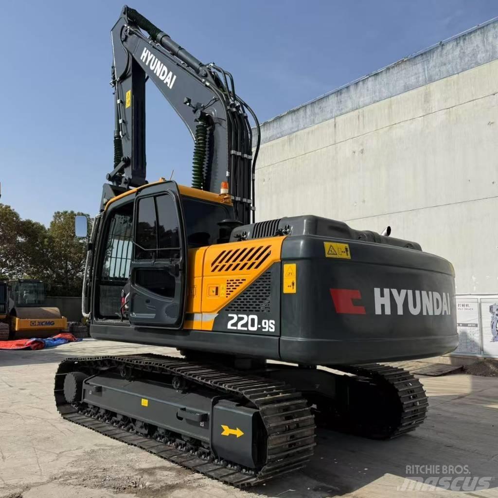 Hyundai R220-9S Escavadeiras de esteiras