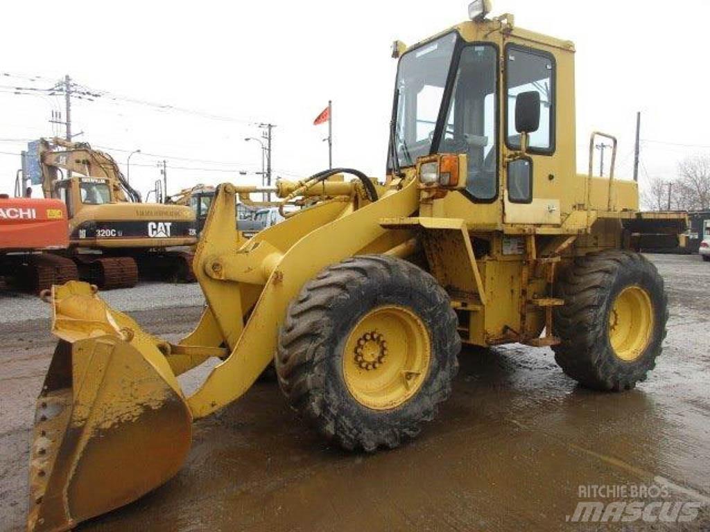 Komatsu WA100-1 Carregadeiras de rodas