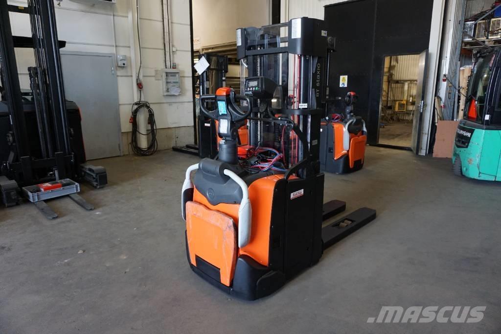 Toyota SPE200L Empilhador para operador externo