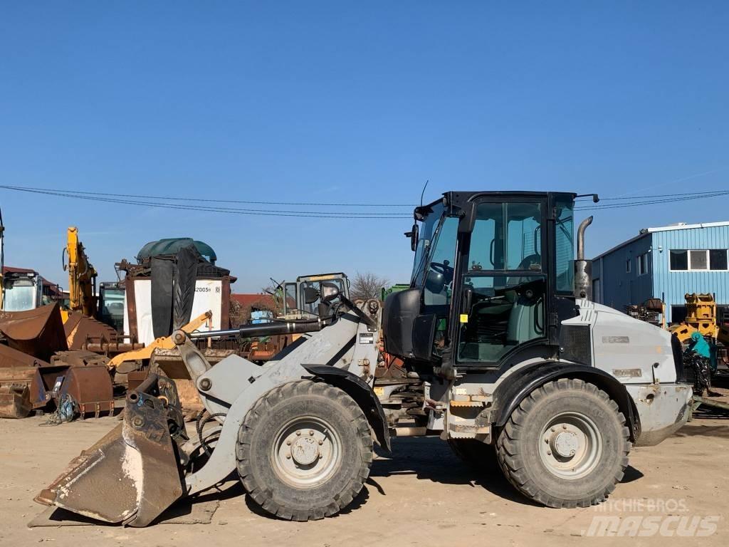 CAT 908H Carregadeiras de rodas