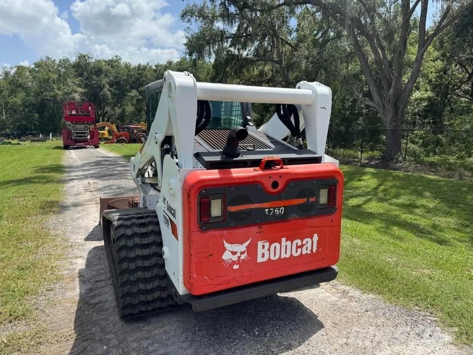 Bobcat T750 Minicarregadeiras