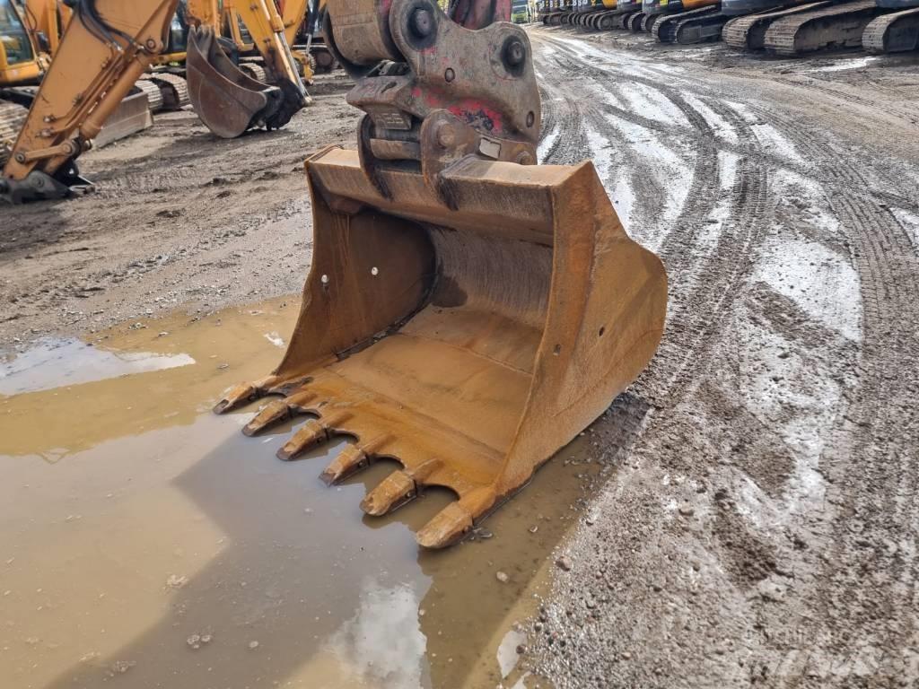 JCB JS220 LC T4 Escavadeiras de esteiras