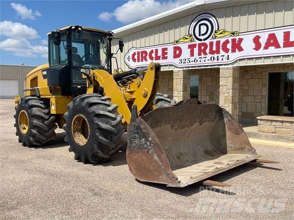 CAT 930M Carregadeiras de rodas