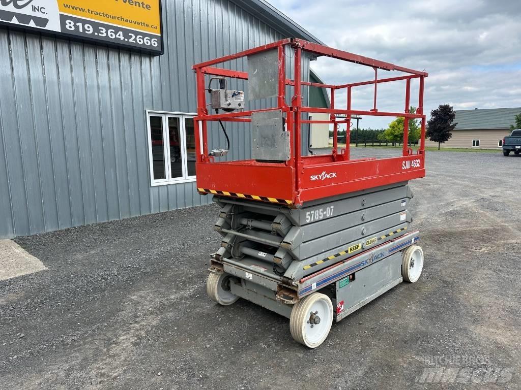 SkyJack SJ 4632 Elevadores de tesoura