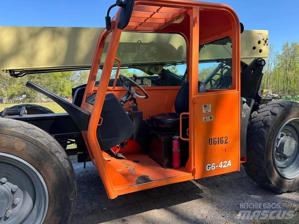 JLG G 6-42 A Manipulador telescópico