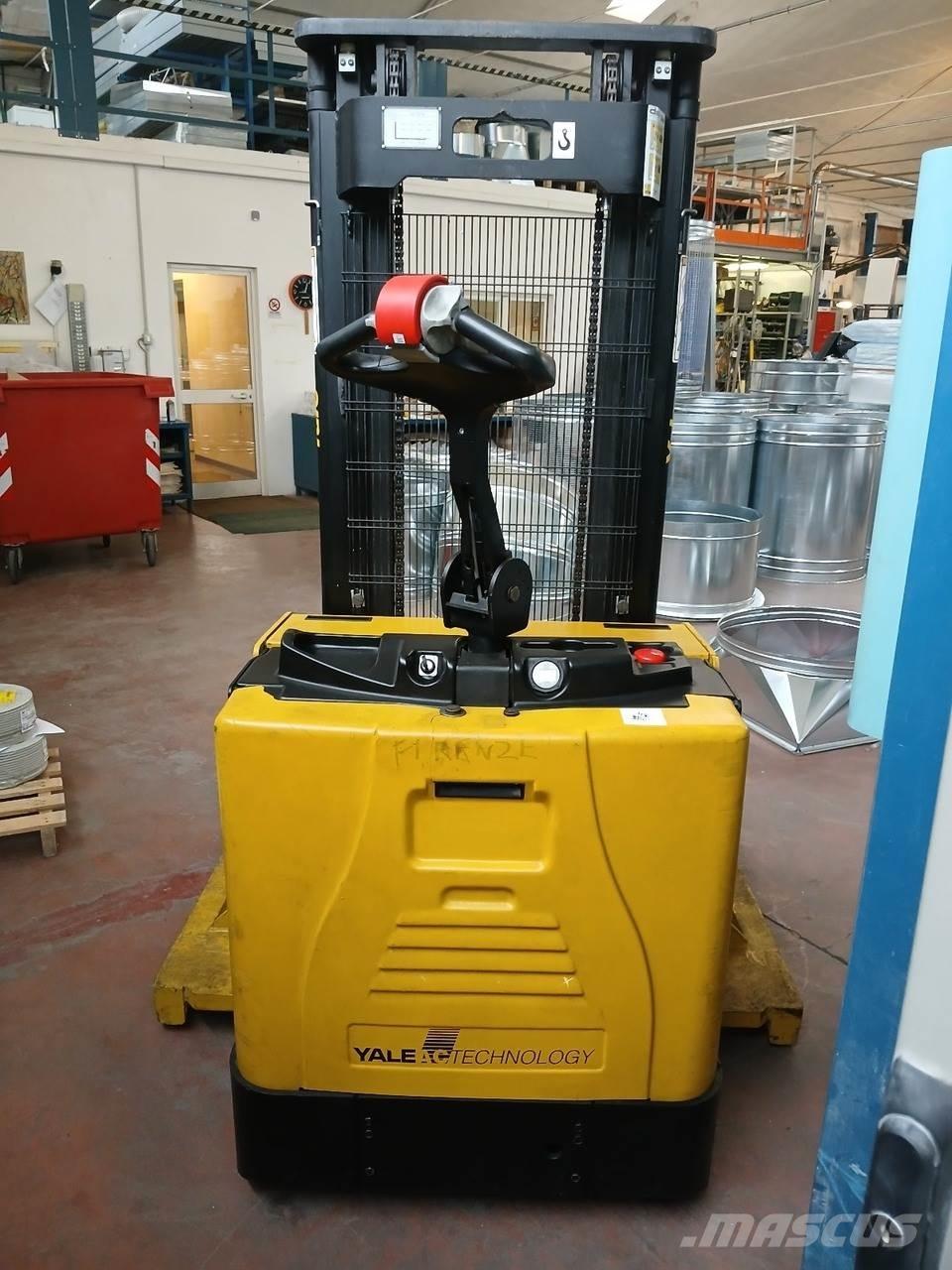 Yale MS15XSL Empilhador para operador externo