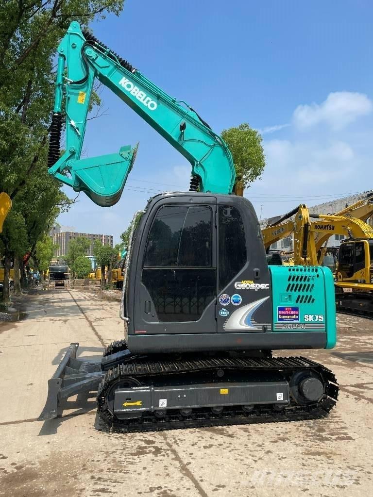Kobelco SK 75 Miniescavadeiras