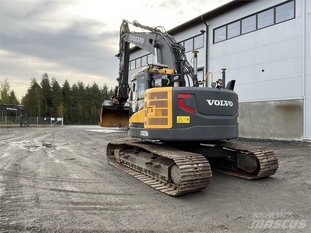 Volvo ECR 235 DL Escavadeiras de esteiras