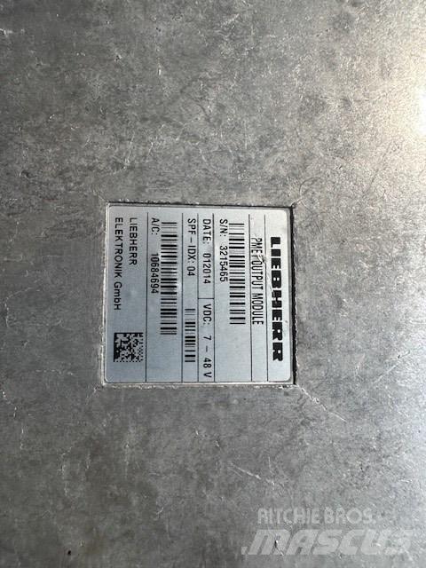 Liebherr L 580 Electrónica